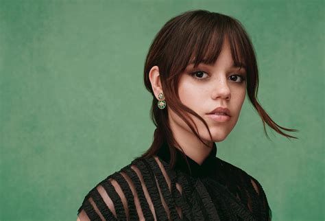 How to Meet or Contact Jenna Ortega